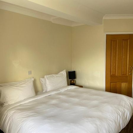 The Greyhound Hotel Shap Room photo